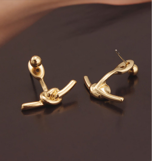 E-3750  New Fashion Unisex Punk Knotted Gold Plated Stud Earring
