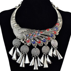 N-6171  Bohemian Style Antique Silver Collars Choker Carved Flower Chinese Classical Elements Peacock Shape Pendant Round Metal Sheet Bell Statement Necklace Women Jewelry