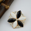 P-0317 European Style Gold Alloy Fashion Brooch Charm Crystal Rhinestone Flower Pins Brooches For Women Jewelry