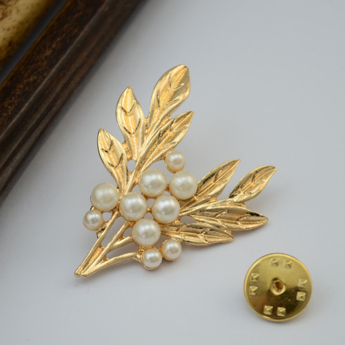 P-0314  Fashion gold plated pearl twig shape cute collor brooch Pin women jewelry