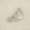 P-0323 Korean Women Fashion Cute Delicate Pearl Silver Brooch Pin