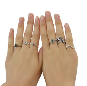 R-1406 6pcs/Set Fashion Wholesale price Silver Plated Alloy Hollow out Carved Flower Shape With Crystal Gypsy Punk Finger Rings Set Jewelry