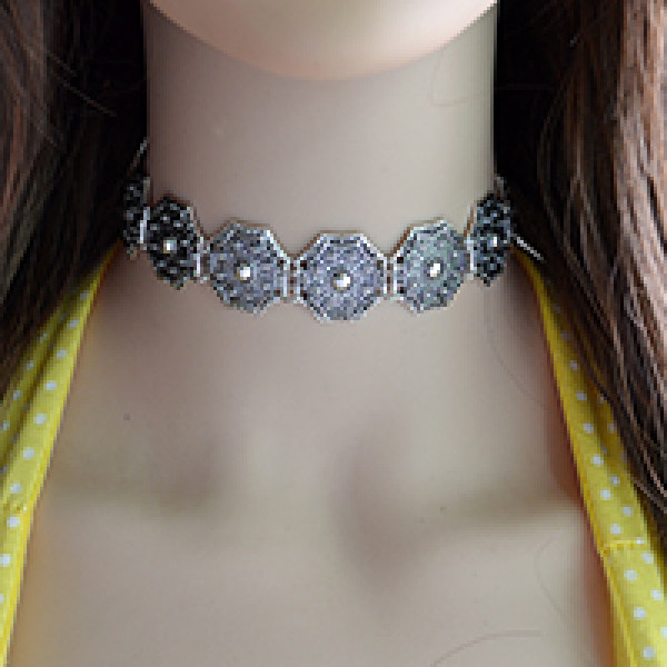 N-6678 Bohemian Vintage Silver Choker Necklace Carved Flower Necklaces Women & Girls Jewelry
