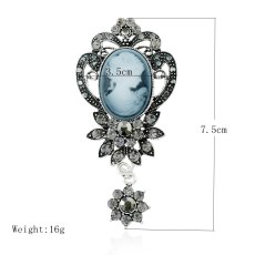 P-0357 Vintage Retro Brooch Pins Victoria Palace Antique Relief Queen Head Portrait Rhinestone Flower Shape Brooches For Women Accessory
