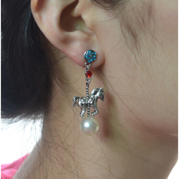 E-4207 2 Colors Animal Diamante Pearl Pendant Ear Stud Earrings for Women Charm Jewelry