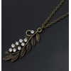 N-0128 Retro Vintage Leaf Pendant Necklaces for Women Ladies Party Anniversary Jewelry Gift