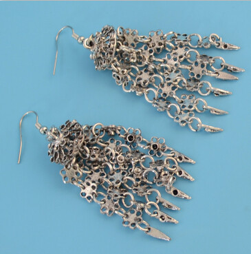E-4311 Fashion Women Silver Metal Long Tassel Statement Drop Earrings for Bohemian Wedding Party Jewelry