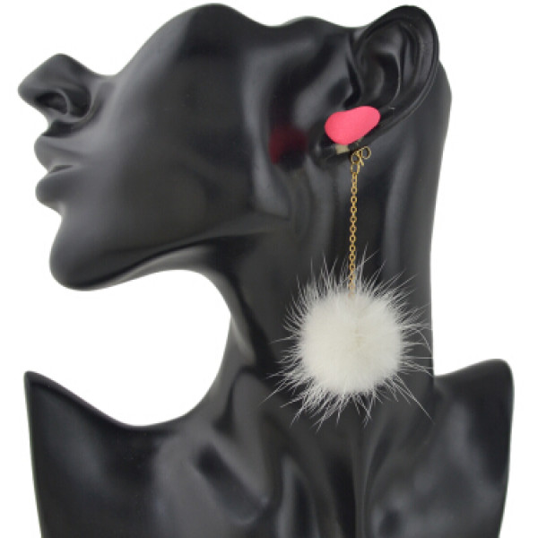 E-4382 3 Colors Cute Heart Shape Fur Ball Drop Earrings for Women Girl Wedding Party Fashion Jewelry