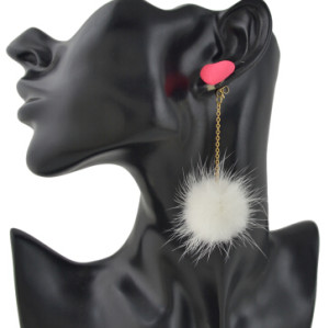 E-4382 3 Colors Cute Heart Shape Fur Ball Drop Earrings for Women Girl Wedding Party Fashion Jewelry