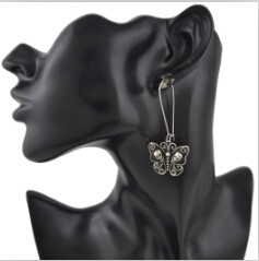 E-4528 Bohemian Silver Metal Butterfly Shape Craved Human Skeleton  Drop Earrings for Women Fashion Jewelry