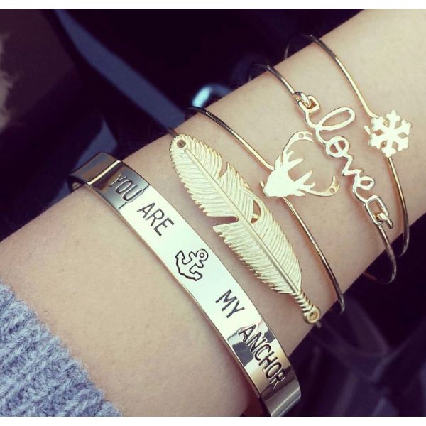 B-0885  4pcs/set Cute Simple Leaf Deer Antlers Bracelet Deer Head LOVE Snowflake Bracelet