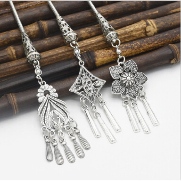 F-0490 3 Styles Vintage Silver New Fashion Classic Metal Tassel Carved Flower Geometric Diamond Hair Sticks For Women  Jewelry Accessories