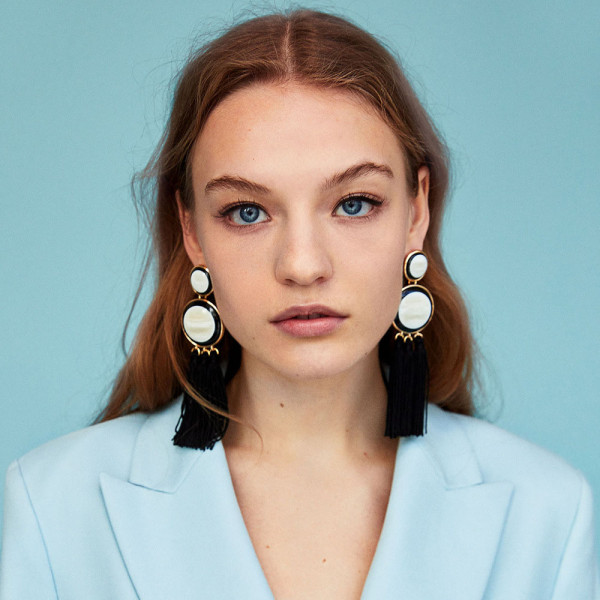 E-4646 6 Colors New Fashion Trendy Big Acrylic Button Shape Thread Tassel Dangle Earrings