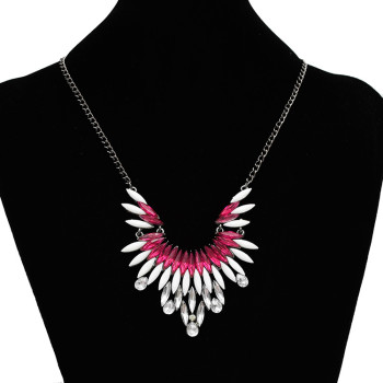 N-3117 4 Colors New Europe Style Gold Gun Black Alloy Resin Gem Crystal Flower Pendant Necklace