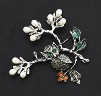 P-0408 Aamazing Gold Silver Plated Enamel Leaves hundreds of Colorful Rhinestones Owls Pin Brooch