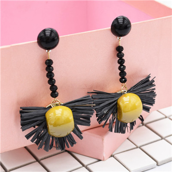 E-4801 Bohemian  Raffia Long Drop Statement Earrings Fringe Earring Stud