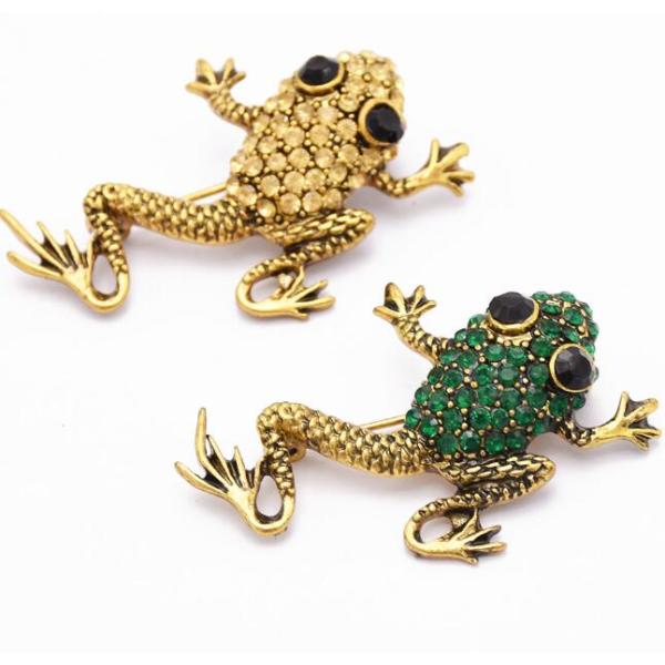P-0416 Vintage Style Bronze Alloy Green Champagne Rhinestone Frog Pin Brooch