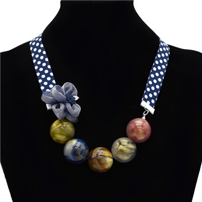 N-7149 New Fashion Elegant Lady Fashion Resin Beads Flower Choker Necklace