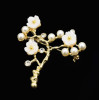 P-0423  Korean Women Fashion Cute Delicate Pearl  Gold Sprig Shaped  Flower Brooches Pin Scarf  Sweater Accessory