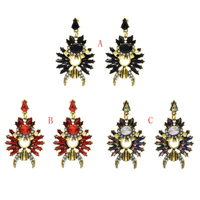 E-5043 3 Colors Rhinestone Vintage Gold-Plated Earrings