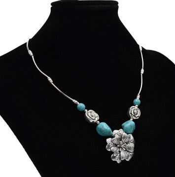 N-7175 New Fashion Charming Blue Stone Flower Chain Resin Choker Necklace For Women