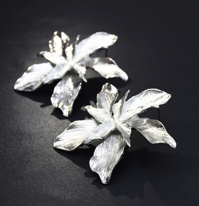 E-5262 Elegant Silver Gold Metal Flower Stud Earrings for Women Girl Wedding Party Jewelry