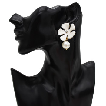 E-5400  6 Color  Trendy Acrylic Flower Shaped Stud Earrings preal for Women Bridal Party Jewelry Gift