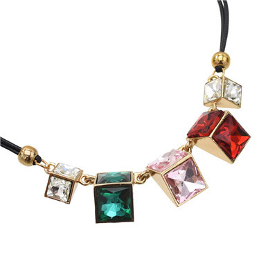 N-3872 Multicolor Stylish Geometric Crystal Pendant Necklace Adjustable Women's Jewelry