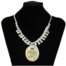 N-3539 Fashion Pearl Crystal Figure Girl Beaded Statement Necklaces for Women Party Jewelry