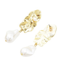 E-5514 Baroque Vintage Earrings Fashion Antique Alloy Leaf Irregular Simulated Pearl Charm Earrings for Woman pendientes mujer