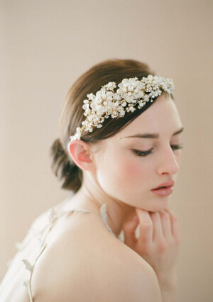F-0724 Elegant Bride Crowns Pearl Crystal Flower Wedding Tiara Bridal Hair Accessories