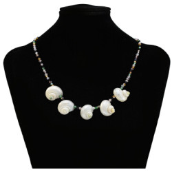 N-7333 Bohemian Natural Sea Shells Pendant Necklace Acrylic Beads Chain Necklace Women Handmade Summer Jewelry