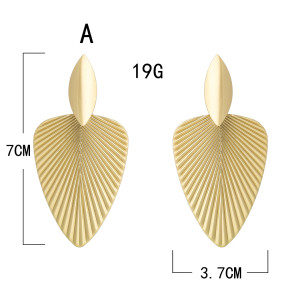 E-5732 Fashion Golden Leaf Flower Earrings For Woman