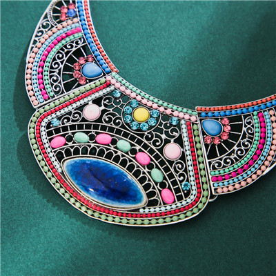 N-7372 Indian Hollow Broken Glass Stone Acrylic Beads Rhinestone Pendant Dance Necklace