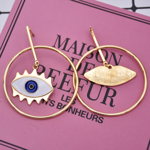 E-5817 Fashion Big Circle Gold Metal Lips Eye-shaped Asymmetry Dangle Statement Earrings for Women