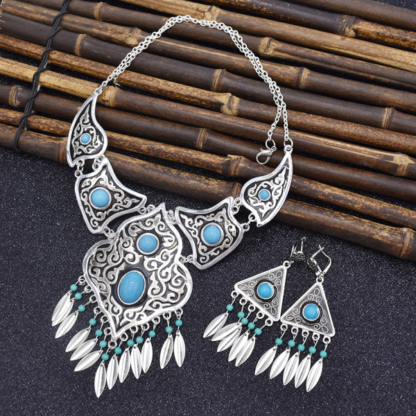 N-7405 Bohemian Vintage Hollow Out green beaded Tassel Necklace Earring Set Ethnic Ornament Jewelry Set