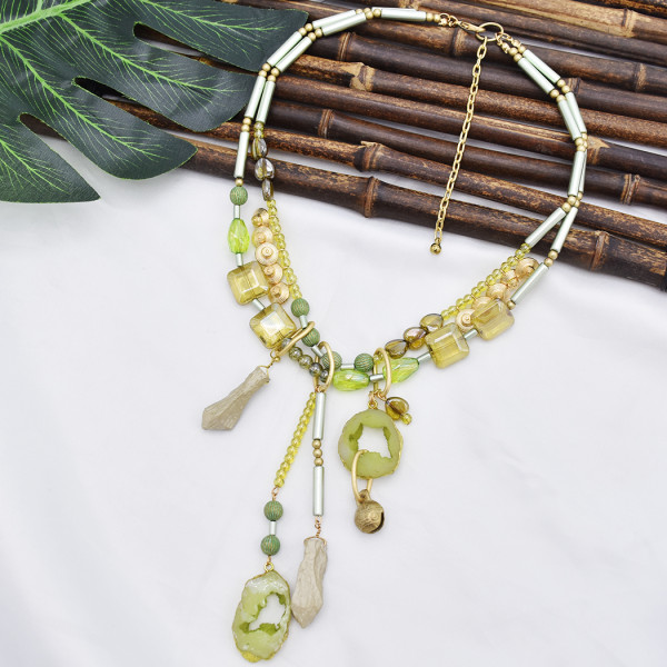 N-7411 Vintage Fruit Pendant Bells White Stone Pendant Choker Necklaces for Women Bohemian Party Jewelry Gift