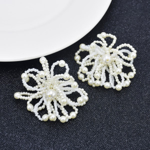 E-6103 Fashion Luxury Vintage Pearl Cluster Earrings for Women