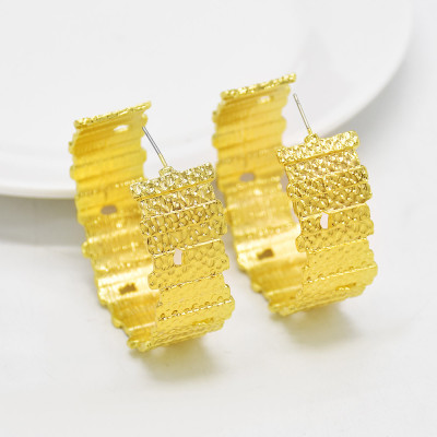 E-6138 2 styles European and American exaggerated face gold silver open geometric earrings fashion simple metal earrings daily street jewelry