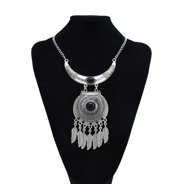 N-7590 Bohemian Gypsy Vintage Jewelry Green Black Artificial Acrylic Stone Feather Tassel Round Silver Vintage Statement Necklace