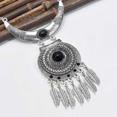 N-7590 Bohemian Gypsy Vintage Jewelry Green Black Artificial Acrylic Stone Feather Tassel Round Silver Vintage Statement Necklace