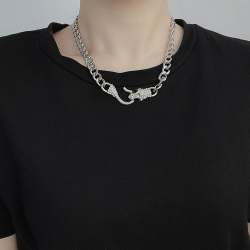 N-7686 Women Fashion Clavicle chain simple design pendant hip hop trend sweater chain ins jewelry