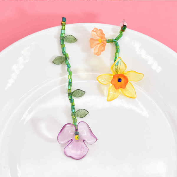 E-6392 Women Fashion ins resin transparent flower asymmetric long earrings hand-woven ethnic earrings