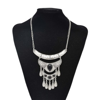 N-7473 Vintage Silver Metal Geometric Turquoise Red Blue Black Stone Pendant Necklaces for Women Bohemian Party Jewelry Gift
