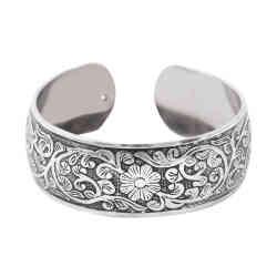 Ethnic Vintage Tibetan Silver Open Cuff Bangles for Women Carved Flower Peacock Party Jewelry Gift