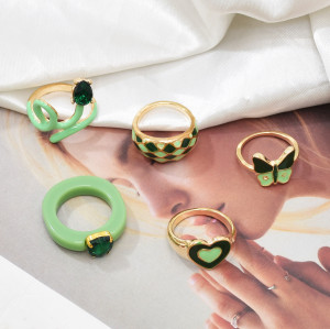 5 Pcs/Set Bohemian Vintage Gold Alloy Green Crystal Heart-Shaped Snake Midi Ring Women's Party Jewelry Set