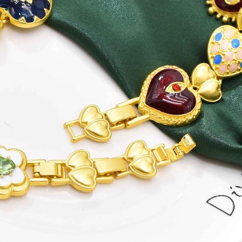 N-7853 Alloy Heart Chokers Necklaces For Women Charms Baroque Gypsy Statement Necklaces Female