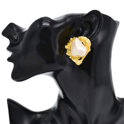 E-6510 Baroque Style Gold Alloy White Red Rhinestone Ear Stud Earrings Jewelry Accwssories For Womens Grils Party Brithday Gifts