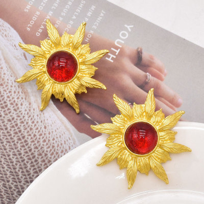 E-6512 French style Vintage SUN-flowers Style Ear Stud Gold Color Metal Green Red Blue Color Crystal For Womens Party Gifts
