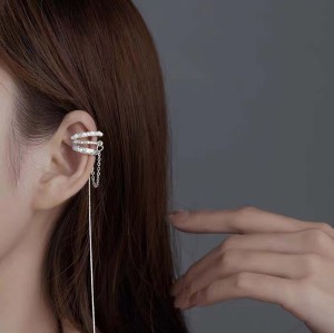 E-6538 1Pcs Long Bone Chain Tassel Type C Ear Clip Earrings for Girls